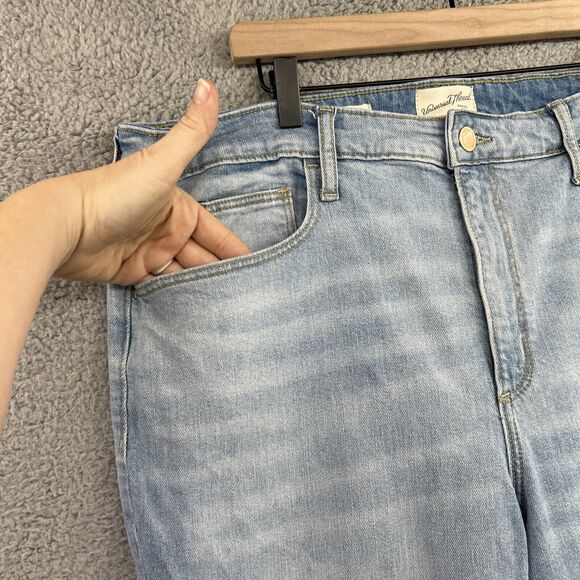 UNIVERSAL THREAD Jeans Womens 17 R Ankle Bootcut Light Wash Grunge Boho Frayed - Picture 2 of 12